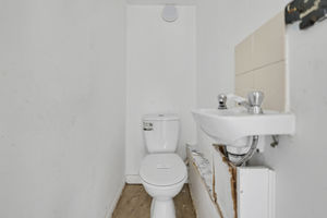 Photo 6- click for photo gallery